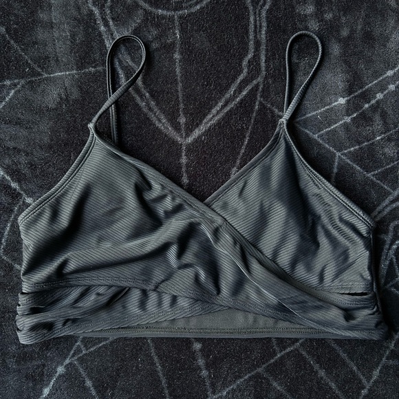 Black Bikini Top - Picture 1 of 3